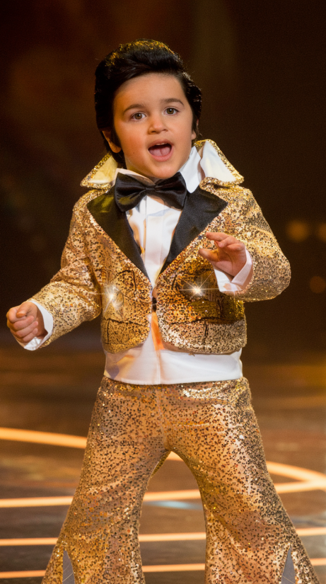 YOU WONT BELIEVE THIS, An 8 year old boy takes on Elvis and leaves the judges in TOTAL SHOCK, Dubbed the next Elvis, he didnt just turn every chair, his electrifying performance had the entire panel on their feet