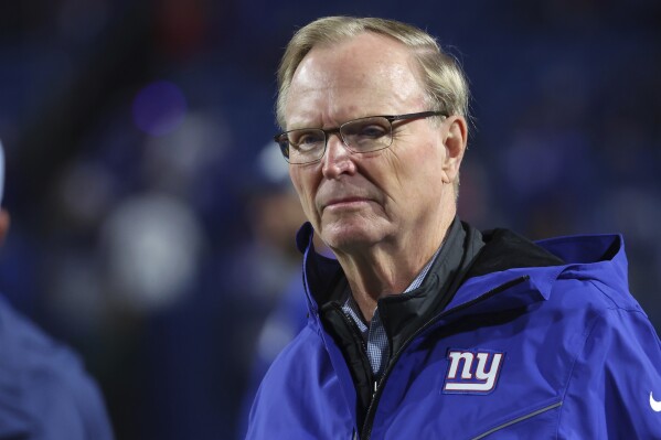 Giants Owner Threatens GM Over Potential Trade